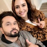 Roshan Prince Instagram - @preet.aujlaa ji..!! On shoot..!! On Sets..!! Calgary, Alberta