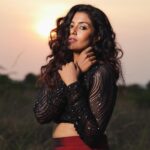 Roshini Haripriyan Instagram – She who leaves a trail of glitter is never forgotten ♥️

Styled by @paviiiee_08 
Outfit: @soul__spectrum 
Photography Team: 
@shotsbyuv @blackshadowsfotography @sat_narain

#roshniharipriyan