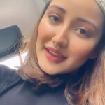 Roshmi Banik Instagram - Kya keh rahi hai aankhein? ☺️ #roshmibanik #sufi #ishq #romantic #love #mood #reels #bollywood