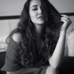 Roshmi Banik Instagram - Letting my soul guide me through it. 🤍💫