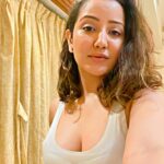 Roshmi Banik Instagram - That satisfaction selfie after a productive Monday…! 🧿💫🔥 . . . . #selfie #monday #hot #roshmibanik