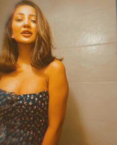 Roshmi Banik Instagram - Dirty lil secret..! 🌶️❤️‍🔥