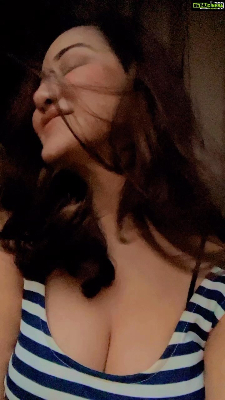 Roshmi Banik - 8.2K Likes - 🫠
.
.
.
.
#viral #trendingreels #trending #roshmibanik