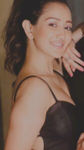 Roshmi Banik Instagram - 🧚🏼‍♀️ 
.
.
#valentines #valentineweek #2023