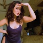 Roshmi Banik Instagram - Can’t get over this song….!! 🥹🤌🏻 . . . #dance #roshmibanik #groove #hairstyles