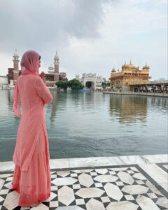 Rubina Bajwa Instagram - Happy Gurpurab 🌹