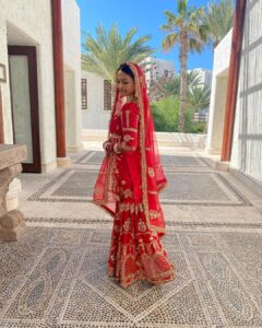 Rubina Bajwa Instagram - 👗 @aliwarofficial 
💁🏽‍♀️ @herfashionvault 
💄 @stylingtrio