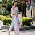 Rubina Bajwa Instagram - Live What You Love 💄 @triptimalhotraofficial 👗 @designer.nitasha 💇🏽‍♀️ @headdressbyhimanshu 📸 @filmakershally JW Marriott Hotel Chandigarh