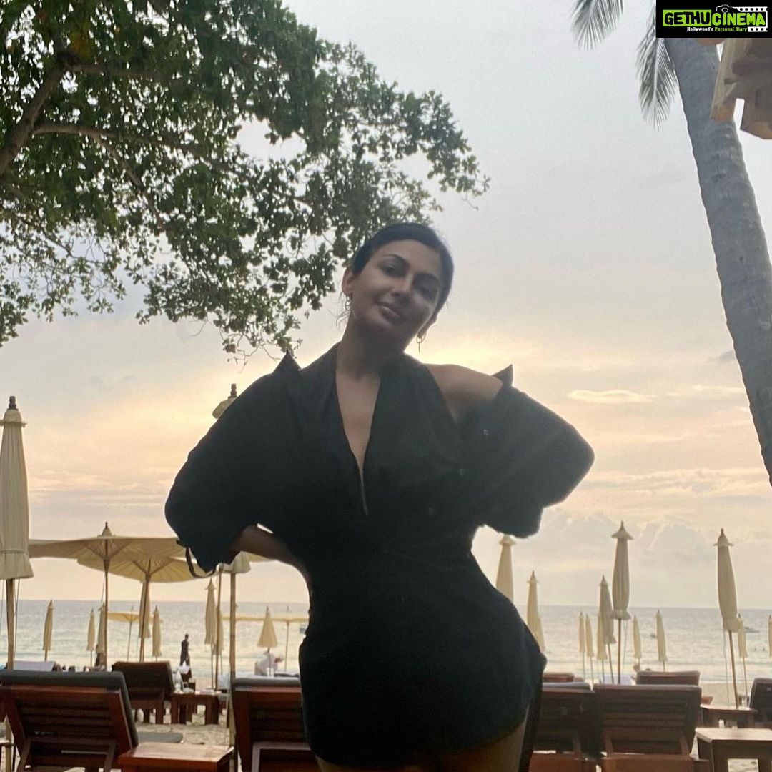 Rubina Bajwa Instagram - Life’s A Beach 🧿 Amanpuri