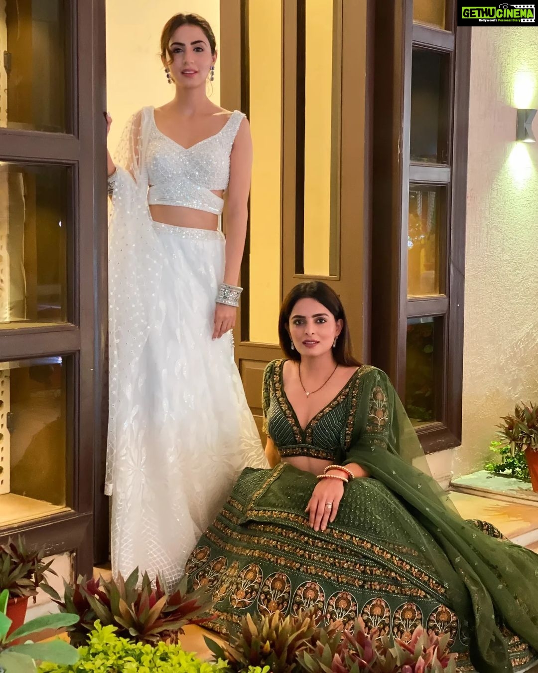 Ruhi Chaturvedi - 63K Likes - Most Liked Instagram Photos
