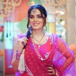 Ruhi Chaturvedi Instagram - O Main Soni Kudi O Jaadu ki Pudi O Main Banake Guddi O Dil Le Ke Ud . . . . Outfit @sacorina Make up @r_aj11111 Hair @sanabharsakal Pic @sunnytheshooter . . . #simplybeingsherlyn #kundalibhagya #balaji #zeetv #lovelovelove
