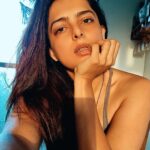 Ruhi Chaturvedi Instagram - Unfiltered 💛 . . . . #iwokeuplikethis #Sunwaliphoto