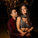 Ruhi Chaturvedi Instagram - Ladoo Apni Imarti kay saath 💟 . . . Shiv's outfit @sacorina My outfit @ethmofashion MUA @ansarireshma_makeup Pic by @busybeestudio . . . #shivkirooh #hotnesskidukaan #lovelovelove #bestfriendsforlife❤️
