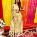 Ruhi Chaturvedi Instagram - 💛 . . Styled by @shailjaanand Outfit by @kanyadan_closet Jewellery by @the_jewel_gallery Assisted by @mahakhirani07 . . . #Meraiyaarkishaadihai