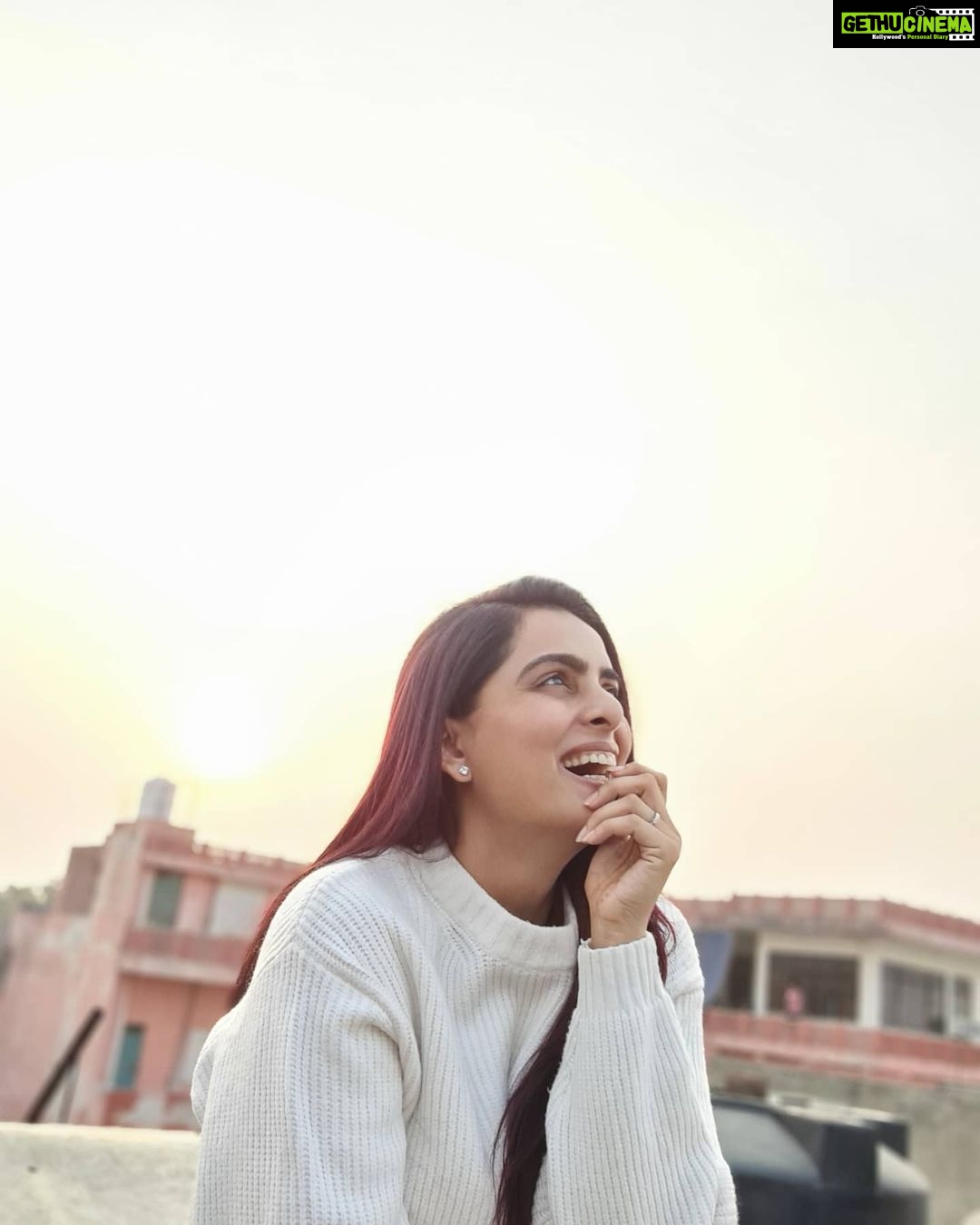Ruhi Chaturvedi Instagram - Winter Wali Foto 🤍 . . Pic by @mansi__saini606 . . . #jaipurdiaries #lovelovelove #winterwalifeeling #loveistheonlyfilter