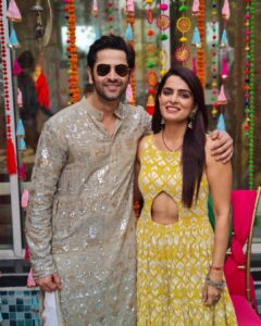 Ruhi Chaturvedi Instagram - Unseen Tasveeray 
.
.
.
#photodump #meraydost #lovelovelove