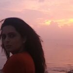 Ruhi Chaturvedi Instagram - • Brightening Vitamin C Foaming Face Wash: that comes with attached face brush for deep cleansing. The essential oils of orange and lemon help give a natural glow to your skin. • Vitamin C Clay Face Mask: the bentonite clay, lemon and orange essential oils help to lighten scars, restore moisture and fights signs of aging. Keep it for 15 mins before rinsing your face • Vitamin C Face Serum: contains witch hazel, hyaluronic acid that supports collagen, tones pores and reduces fine lines. @wowskinscienceindia makes your skin feel Wowww @gopromoto.in   #wowskinscienceindia #VitaminC #FaceMask #FaceWash #FaceCream #VitaminCRange #WOWFaceMask #WOWVitaminC #gopromoto