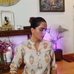 Ruhi Chaturvedi Instagram - Aise kyu ????