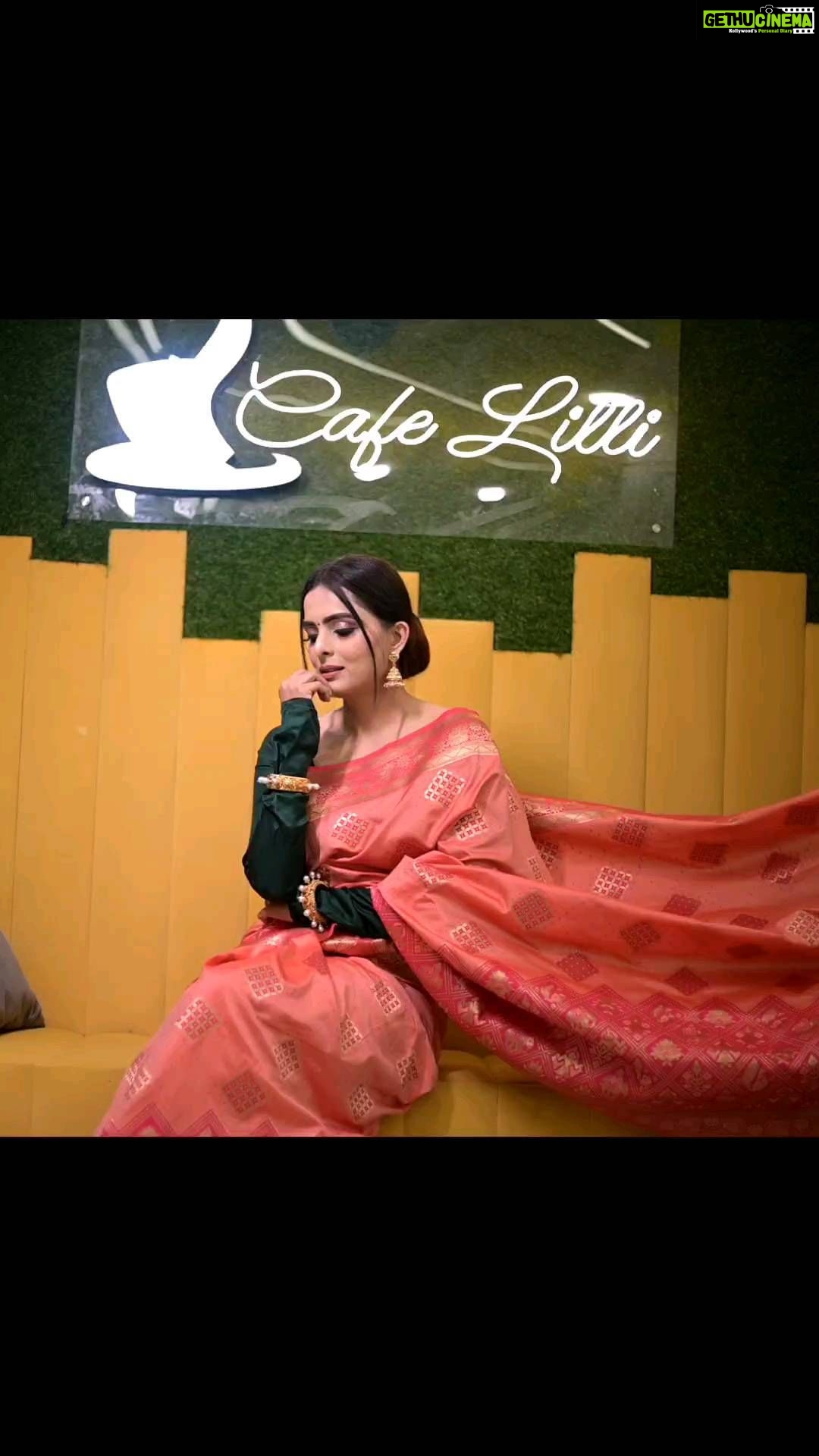 Ruhi Chaturvedi Instagram - Simplicity never goes out of style... Thank you RUHI CHATURVEDI@ruhiiiiiiiiiii for creating the best example of Pure Elegance 💖💖 ENHANCE YOUR NATURAL BEAUTY WITH THE CREATORS@thecreatorsbymksk For Bookings Please Contact: 📲91 9621700999 📲91 9935834710 CELEBRITY : RUHI CHATURVEDI @ruhiiiiiiiiii MAKEUP N HAIR : THE CREATORS @thecreatorsbymksk 📸 : ABHISHEK SHASTRI@as_photography_studio #kundalibhagya#bestmakeupartist#celebritymakeup#celebritymakeupartist#ruhiiiiiiiiiii#zeetv #lucknowbrides#lucknowmakeupartist#lucknowcity#lucknowphotography नवाबों का शहर लखनऊ