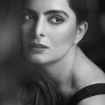 Ruhi Chaturvedi Instagram - 🖤 . . . . Pic @priyankknandwana Make up @crystalfernandes07 . . . #ineedednewpic #lastminclick #blacknwhitehasitsownclass✌