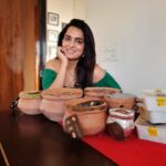 Ruhi Chaturvedi Instagram - Fragrance that gets you hungry, taste that makes you smile @biryanibykilo is all you need to spark up your mood. The royal food chain is set to give you tremendous experience of authentic I finally got my hands on my favorite cuisine. What are you waiting for?! Checkout @biryanibykilo and treat yourself with the goodness of the royal feast. #Biryanibykilo #BBKBiryani #BBKcares #OrderOnline #Platters #Veg #NonVeg #Kebabs #NewDish #YummyFood #NewLaunch #Launch #NewItems #OrderFood #bond #togetherness #strong #foodhygiene #Taste #Quality #Order #Enjoy #TryWithLove #FoodDeliveryEssentialServices #Togetherwefight #SafetyFirst #StayHome #StaySafe #Punjab