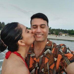 Ruhi Chaturvedi Instagram - Hello Best friend ❤️ 
.
.
.
#ShivkiRooh #goadiaries🌴 #favtravelpartner #lovelovelove #blessed