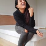 Ruhi Chaturvedi Instagram - When you think its officially Winter season🥶 . And then the rain god shows its Magic 🤯 . . #Rckikahani #climatechangeisreal #kuchthologkahenge