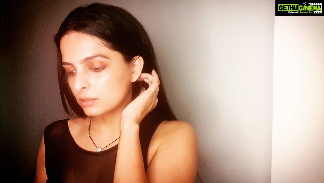 Ruhi Chaturvedi Instagram - Snack 🍟 . . . . #RCkikahaani #lovelovelove #neednewpic