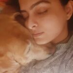 Ruhi Chaturvedi Instagram - That's the kind of Cuddle I live for 💕🐕 . . . . #skychaturvedi #merabhai #lovelovelove