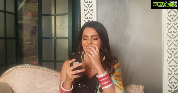 Ruhi Chaturvedi Instagram - Let's be Trippy on @hipionzee5 💃 . . I challenge @sarya12 @nzoomfakih @ipoojavaidya to #DikhaoApnaSwag with #HiPiTippies. Aur mein bana rahi hoon kuch exclusive videos sirf mere HiPi fans ke liye! Download @hipionzee5 and follow me @Ruhiiiiiiiiii now! #HiPionZee5 #HappensOnHiPi #HiPi #fun #fame #entertainment #content #creator #shortvideos #ugc #dikhaoapnaswag