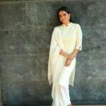 Ruhi Chaturvedi Instagram - Oh suit aa Punjabi Jatti payi firdi Saara downtown piche layi firdi . . Suit @mwstoreindia Make up @r_aj11111 Hair @sanabharsakal Pic @ganesh__.y . . . #RCkikahaani #punjabisuitwichkamaallagdi #lovelovelove