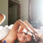 Ruhi Chaturvedi Instagram - Xoxo.... 💋 . . . . #RCtravels #lovelovelove #bedroomselfie #iknowitsmessybutilikeit