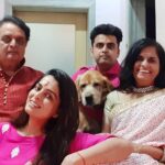 Ruhi Chaturvedi Instagram - Chaturvedi's ki taraf se aap sabhi ko Deepawali ki Shubkamnaye 💥 . . . . . #festival #favoriteseason #familycomesfirst