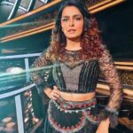 Ruhi Chaturvedi Instagram - Life Mai Kuch Bhi Easy Nahi Hai ☺️ DANCE tho bilkul Nahi.... . . . . #Dancetheart #metheartist #mohini #dancepoojahai