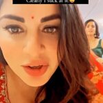 Ruhi Chaturvedi Instagram – What the hell! 😂🤣 @ruhiiiiiiiiii  #BollywoodSongs