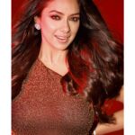 Rupali Ganguly Instagram - Good morning sunshine ❤️ . . 📸: @amitkhannaphotography 🧣: @stylingbyvictor @sohail__mughal___ 👗: @stylesplash_in 💎: @blingvine 🤝: @tanisha_agrwal . . #photooftheday #instagood #fashion #style #stylish #ootd #ootdfashion #goglam #glam #jaimatadi #jaimahakal #anupamaa #rupaliganguly