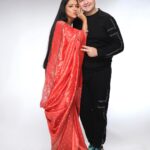 Rupali Ganguly Instagram - #btswithdabboo ♥️ @rupaliganguly ✨🤗 @dabbooratnani @manishadratnani @dabbooratnanistudio #dabbooratnani #rupaliganguly #dabbooratnaniphotography Dabboo Ratnani Photography