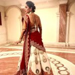 Rupali Ganguly Instagram - Looking back and feeling grateful for the year gone by …. Thank you 2022 for being so kind … 🙏🏻🙏🏻 #instagood #2022 #blessed #grateful #anupamaa #rupaliganguly #jaimatadi #jaimahakal @stylingbyvictor @sohail__mughal___ Outfit - @vastra_designer Assisted by - @styleby_antara