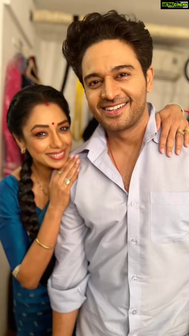 Rupali Ganguly Instagram - Happy Birthday to this Ajab but Gajab, non stop entertainment Ka bundle !!!! What would Anupamaa do without this Anuj Kapadia and what would I do without your constant hyperactivity !!! Hope ur madness continues to drive everyone happily crazy !!! To loads of health happiness and all that you have wished for and much more 🥰 Keep rocking and Stay blessed 🤗❤️ #anupamaa #anujkapadia #happybirthday #birthday #coactors #actors #instagood #rupaliganguly #gauravkhanna #instagood #jaimatadi #jaimahakal