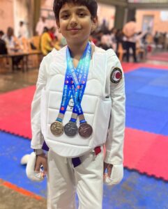 Rupali Ganguly Instagram - I m a super proud Mommy 😍😍😍
THU THU THU 🧿🧿🧿

What was important was not that he won three medals in all the three events at the Shotokan karate tournament but the fact that despite unbearable stomach pain, when we insisted on taking him to the hospital he refused and stayed back for the fight !! 
And yes the family came to cheer the little fighter. ❤️
Thank u Ridhesh for being such a fantastic teacher 🙏🏻

@ashwinkverma @gangulirajani @reetanirmalroy @rachnadrishtimanthan