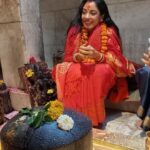 Rupali Ganguly Instagram – Jai MAHAKAAL 🙏🏻🙏🏻🙏🏻
Gratitude 🙏🏻 Gratitude 🙏🏻 Gratitude 🙏🏻
@ddheeraj_d_dev thank u for the bhavya darshan and bhasm aarti 🙏🏻🙏🏻
#mahakal #mahadev #blessed #gratitude #feelingblessed #instagood #ujjain #rupaliganguly #anupamaa #jaimatadi #jaimahakal