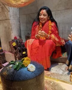 Rupali Ganguly Instagram - Jai MAHAKAAL 🙏🏻🙏🏻🙏🏻
Gratitude 🙏🏻 Gratitude 🙏🏻 Gratitude 🙏🏻 

@ddheeraj_d_dev thank u for the bhavya darshan and bhasm aarti 🙏🏻🙏🏻

#mahakal #mahadev #blessed #gratitude #feelingblessed #instagood #ujjain #rupaliganguly #anupamaa #jaimatadi #jaimahakal