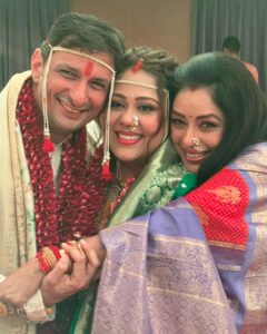 Rupali Ganguly Instagram - Ho gayi shaaaadddiiiiii ❤️❤️❤️❤️❤️❤️❤️❤️❤️❤️❤️❤️❤️🧿🧿🧿 #ketakirushaad #love #marriage #instagood #rupaliganguly #anupamaa #2023 #happy #friends #jaimatadi #jaimahakal