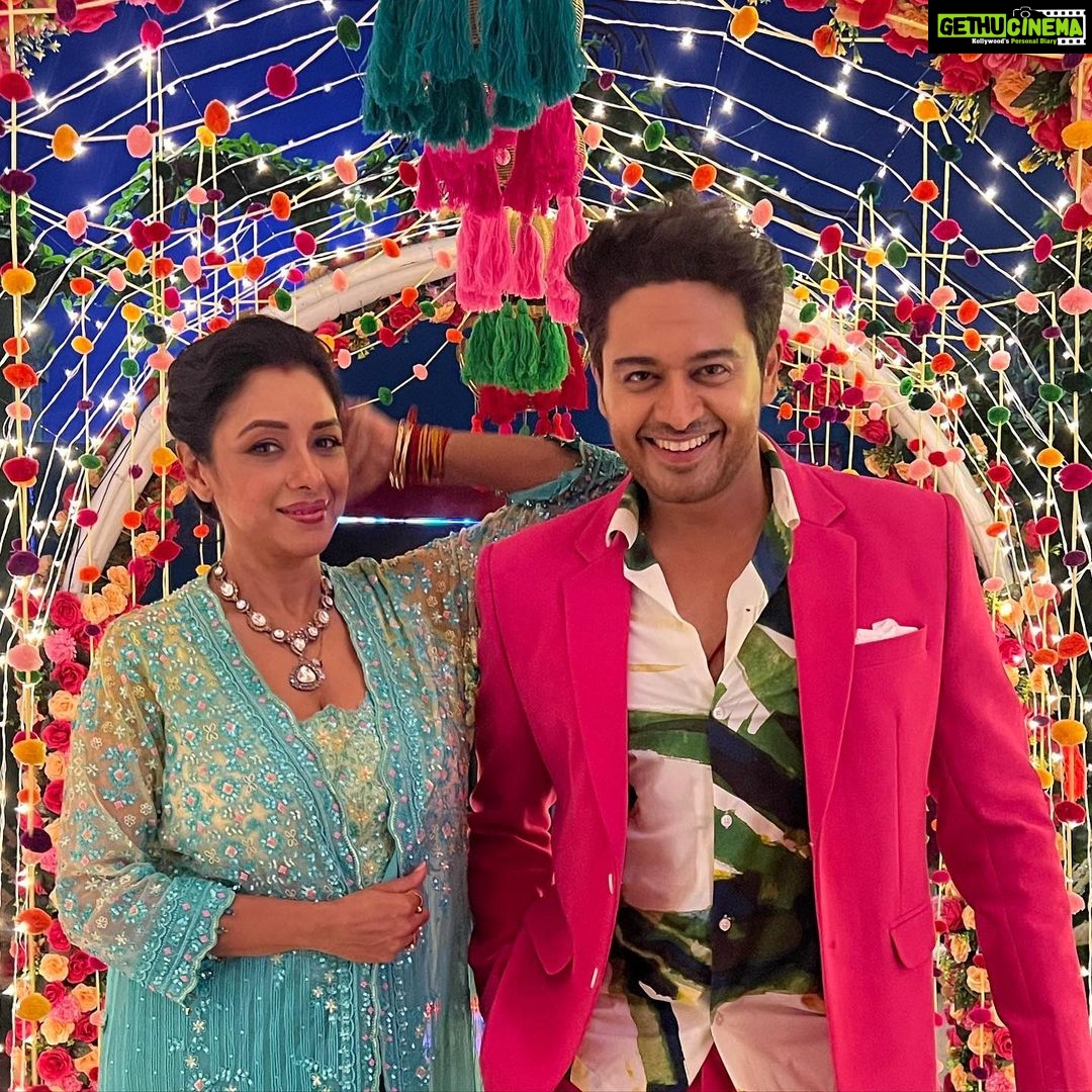 Rupali Ganguly Instagram - Happy 2023 🥳 #MaAn🤗❤️ A new year… a new beginning …❤️ #blessed #maanday #2023 #rupaliganguly #gauravkhanna #anupamaa #anujkapadia #actor #nofilter #noedit #instagood #jaimatadi #jaimahakal Thank you @akankshagkhanna for these clicks 😘