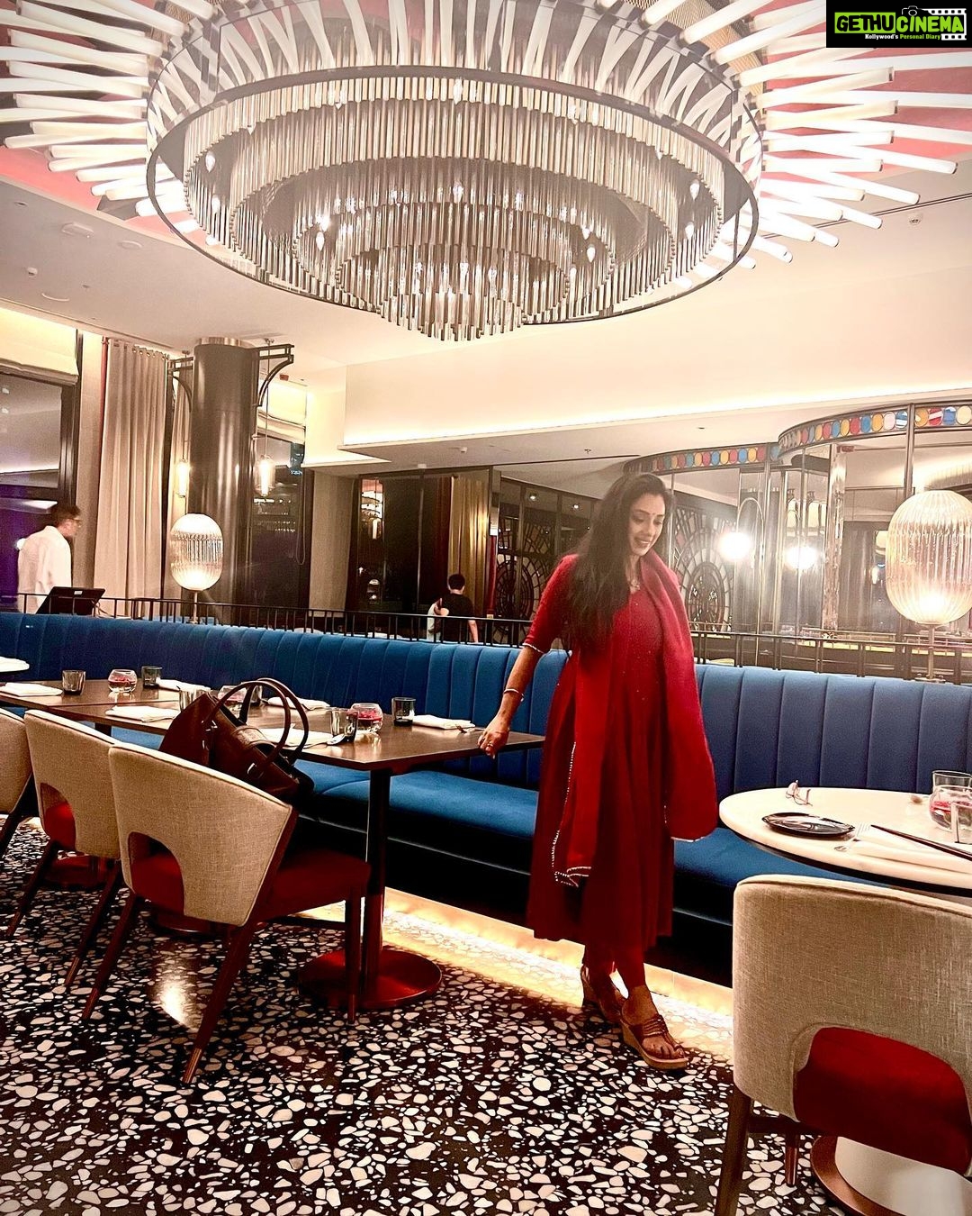 Rupali Ganguly Instagram - Pictures are the memories we capture ❤️ Dinner with family and friends like family ❤️ @gomamumbai #instagood #family #friends #dinner #rupaliganguly #rudranshverma at#nightout #justlikethat #sushi #jaimatadi #jaimahakal @ashwinkverma @anyajagtiani