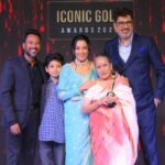 Rupali Ganguly Instagram - This picture is precious…has become one of my favourites❣️ Thank you @iconicgoldaward for the Best actress Television for Anupamaa … for Best Choreography to @vijayganguly for #yehekzindagi and also for this very special moment on stage with familia ❤️🙏🏻 #award #family #familia #ashrup #rupaliganguly #vijayganguly #instagood #anupamaa #gratitude #blessed #nofilter #jaimatadi #jaimahakal