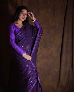 Rupali Ganguly Instagram - No better OOTD than six yards of sheer elegance 💜

Styled By :-
@nehaadhvikmahajan
Saree :- @neerusindia
📸 @sadaf.nkhan 

#weekend #purple #fashion #sareelove #purplepassion #sareelove #shimmer #rupaliganguly #anupamaa #instagood #friday #blessed #gratitude #jaimatadi #jaimahakal

jewelry: @allthatglitters.jewellery