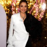 Rupali Ganguly Instagram - About that night ….. 🖤🤍 👗 @masabagupta @houseofmasaba styled by : @stylingbyvictor HMU : @stylistsony @jayprakashpal20 Jewellery: @hybajewels Special thanks @nehaadhvikmahajan 💕 Pendant : @miranabymegha #birthday #birthdaygirl #birthdaybash #2023 #rupaliganguly #anupamaa #glam #instagood #jaimatadi #jaimahakal