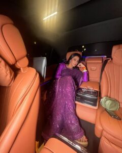 Rupali Ganguly Instagram - Just the Saturday vibe 💜 #purple #rupaliganguly #anupamaa #sarurdaynight #vibe #love #swag #instagood #lategram #jaimatafi #jaimahakal @nehaadhvikmahajan @neerusindia @sadaf.nkhan
