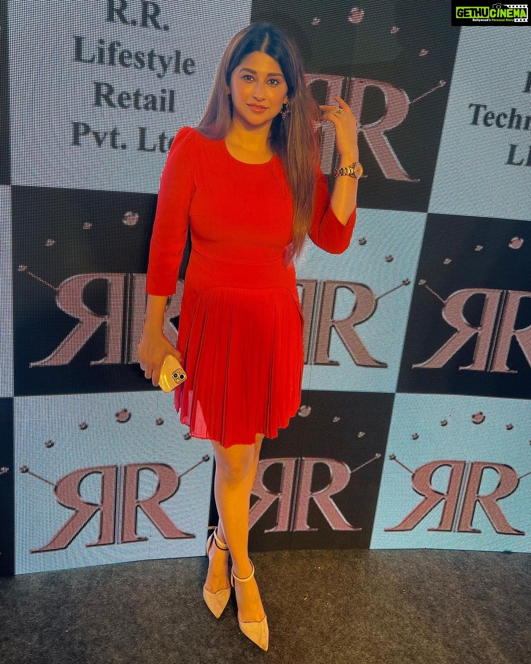 Saba Khan Instagram - ⭐️ . . . #sabakhan #award #awardnight JW Marriott Mumbai Juhu